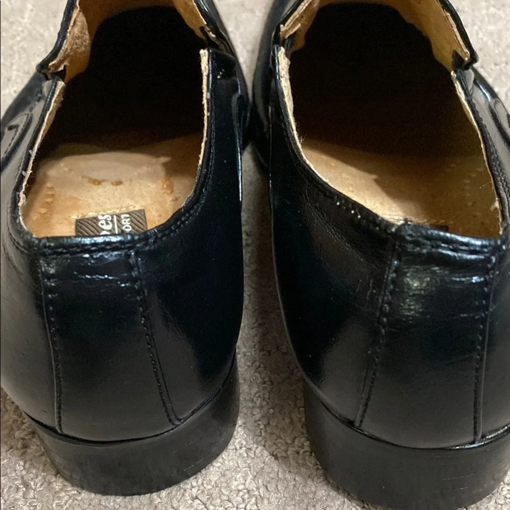 Leon Shoes step out